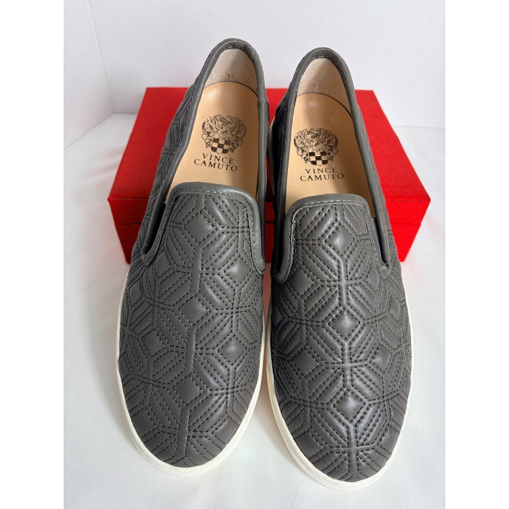 Vince Camuto Women Slip On Sneakers Grey 9M Quilted Leather Geometric Preppy